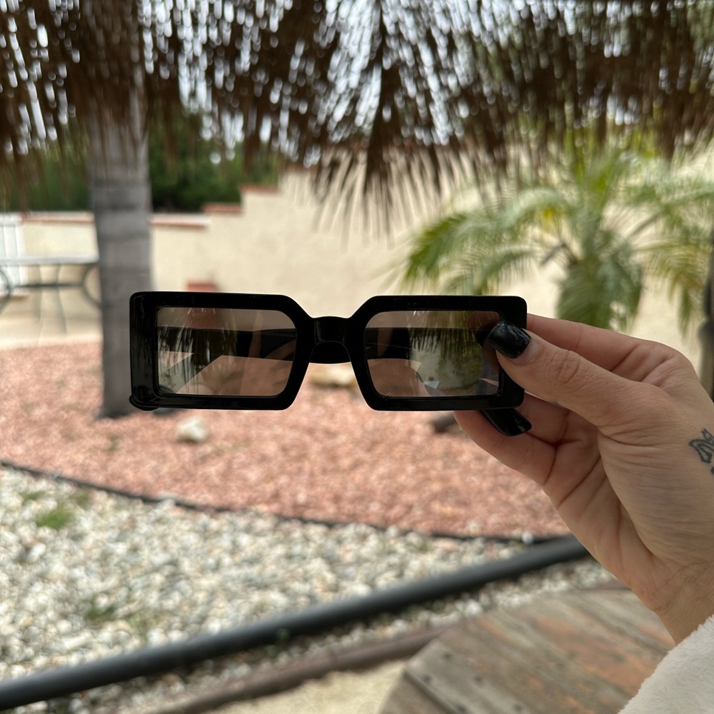 Square Statement Sunglasses - Black